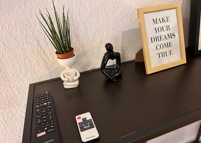 3 In Διαμέρισμα